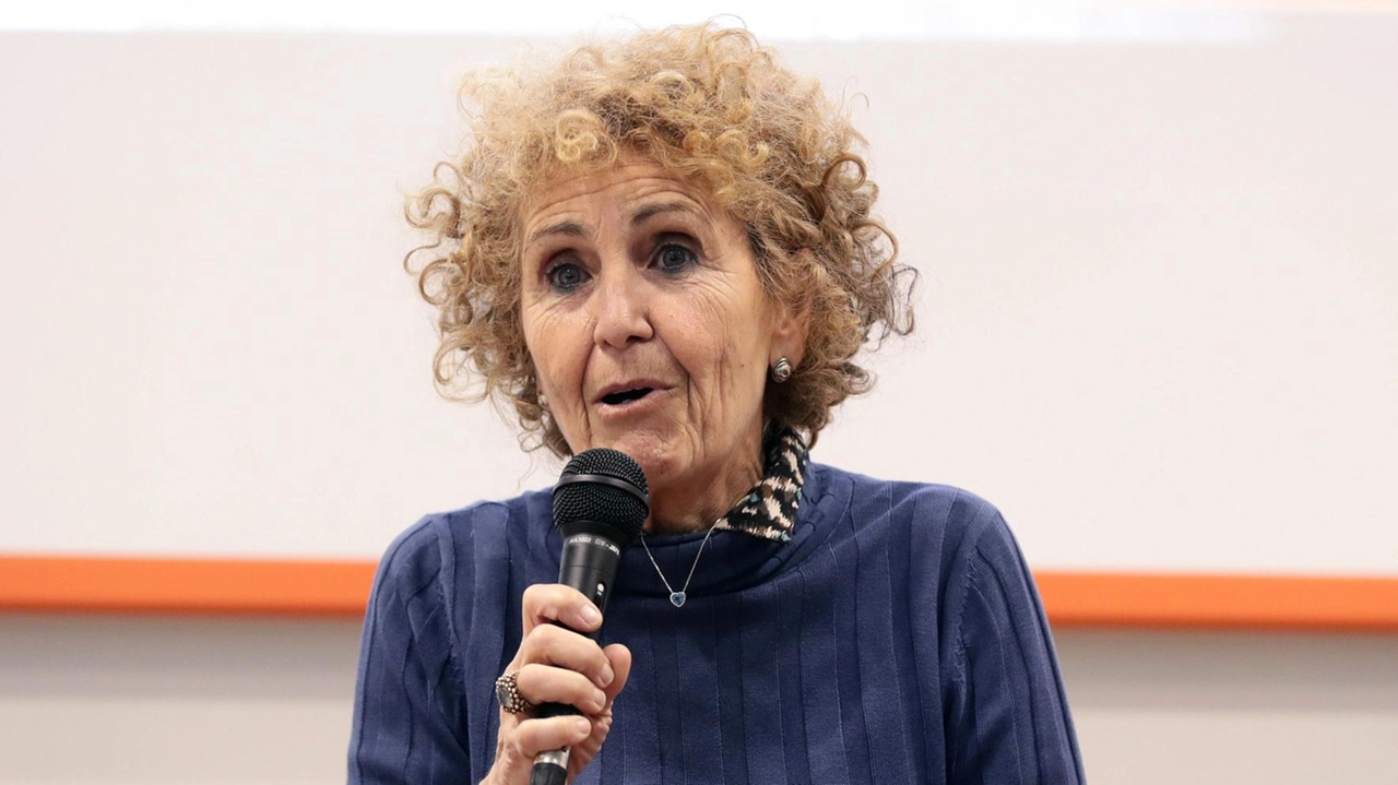 A sinistra, Diana De Marchi, consigliera comunale del Pd e presidente della commissione Pari Opportunità di Palazzo Marino A sinistra, Diana De Marchi, consigliera comunale del Pd e presidente della commissione Pari Opportunità di Palazzo Marino