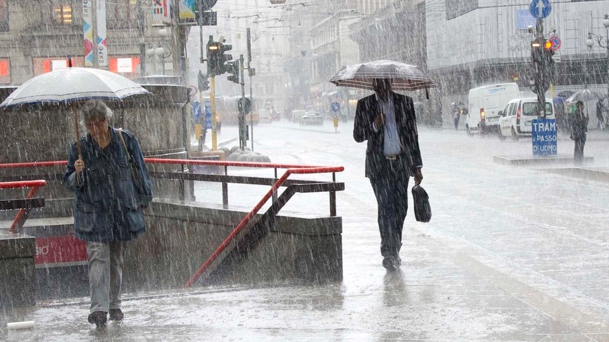 Meteo, arrivano piogge e temporali (foto Newpress)