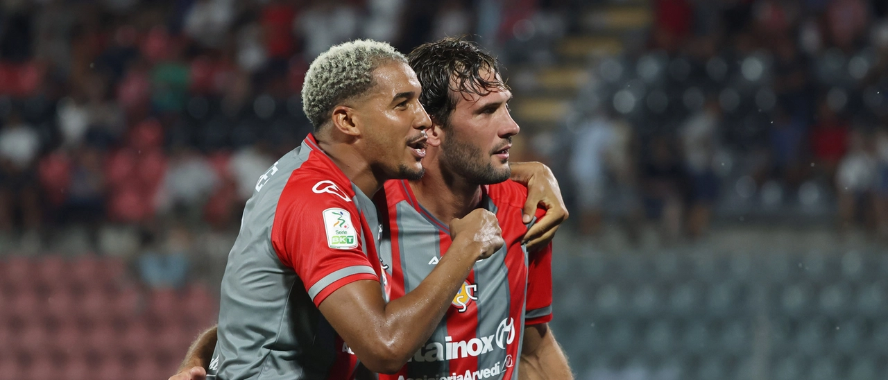 Cremonese, la prima vittoria arriva su rigore: sconfitta la Carrarese