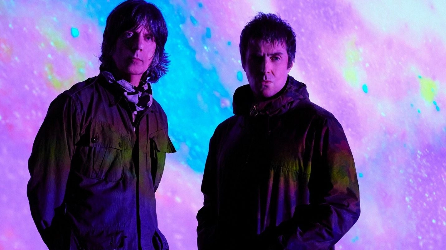 Sabato 6 aprile l’ex leader degli Oasis e il chitarrista degli Stone Roses in concerto: portano a Milano il recente album che tiene a battesimo la collaborazione fra due pezzi da ‘90 della musica made in UK