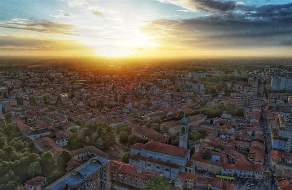 Bellezze di Rho in 12 scatti: "Cogli l’anima della città"