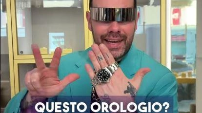 Antonino “Tony“ Parise, influencer dei Rolex che su Instagram ha 76mila follower legale rappresentante e socio della Elysium la gioielleria di via Pergolesi finita al centro dell’inchiesta sulle scommesse illegali dei calciatori Per l’accusa avrebbe simulato la vendita di oprologi di lusso per coprire i debiti degli sportivi Antonino “Tony“ Parise, influencer dei Rolex che su Instagram ha 76mila follower legale rappresentante e socio della Elysium la gioielleria di via Pergolesi finita al centro dell’inchiesta sulle scommesse illegali dei calciatori Per l’accusa avrebbe simulato la vendita di oprologi di lusso per coprire i debiti degli sportivi
