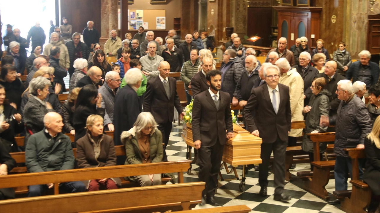 Il funerale di Alberto Frizziero a Sondrio Il funerale di Alberto Frizziero a Sondrio