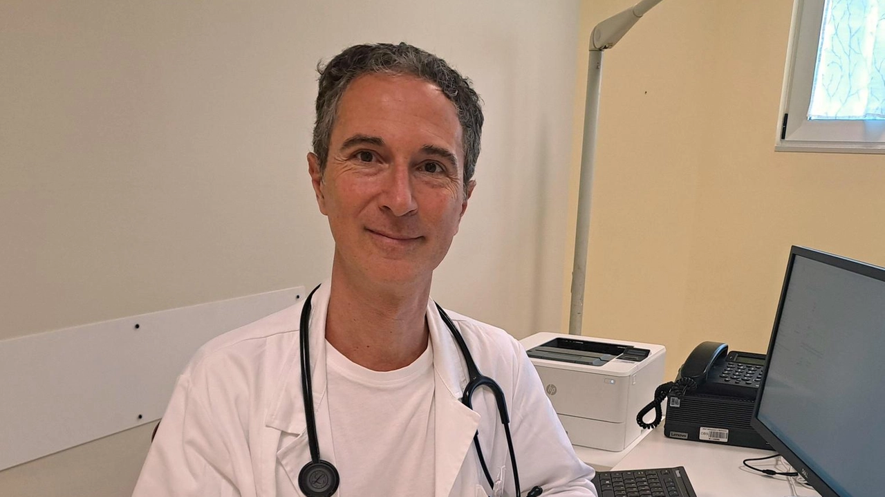 È il dottor Sandro Luigi Di Domenico (nella foto) il nuovo direttore del Pronto Soccorso. È in carica dal... È il dottor Sandro Luigi Di Domenico (nella foto) il nuovo direttore del Pronto Soccorso. È in carica dal...