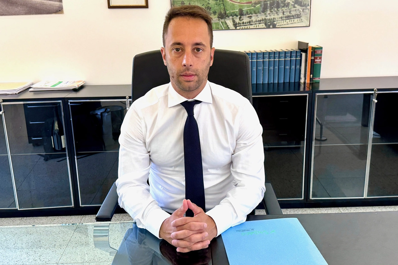 Il sindaco di Rozzano Mattia Ferretti (Mdf)