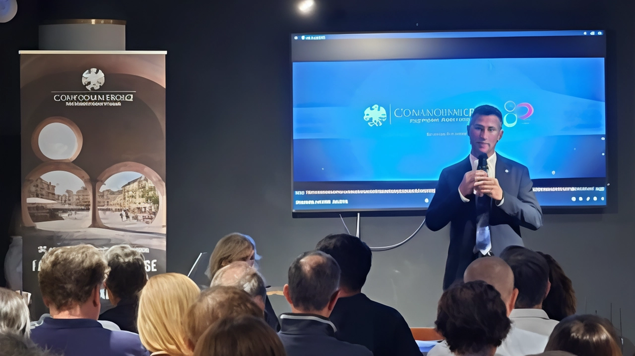 Il presidente Ascom Rudy Collini ha ricordato episodi e figure c he sono state significative negli anni