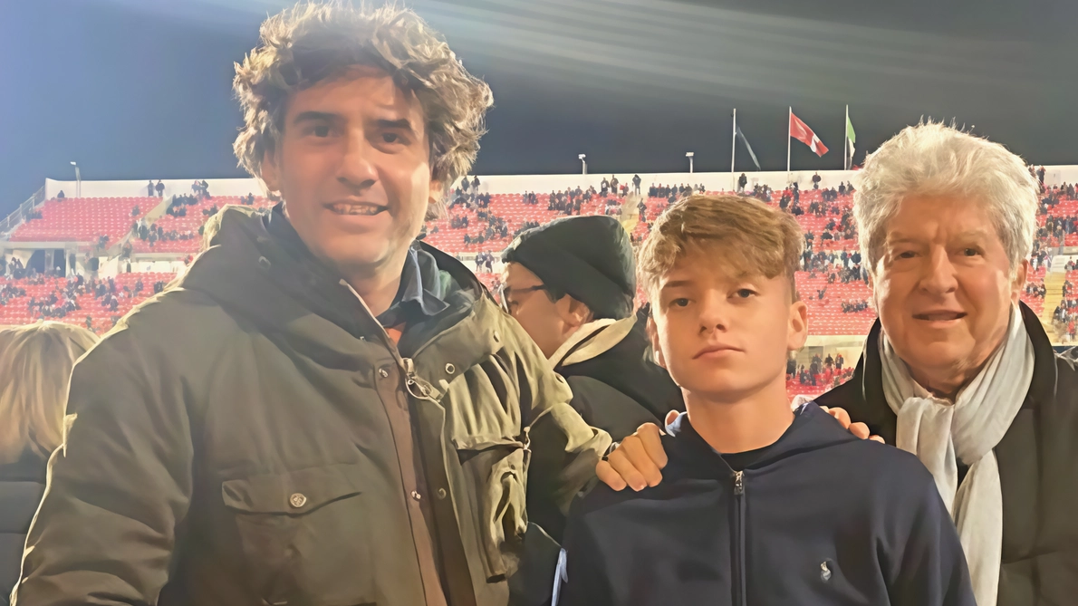 L’avvocato Raffaele Della Valle, primo da a destra, con figlio e nipote all’U-Power Stadium L’avvocato Raffaele Della Valle, primo da a destra, con figlio e nipote all’U-Power Stadium