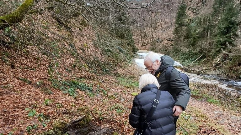 Per sempre... in Val Palot: salita alla fonte “magica” per giurarsi amore eterno