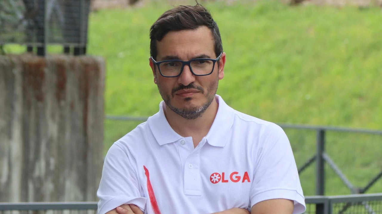 Giuseppe Delmonte orfano di sua madre uccisa dal papà oggi è strumentista di sala operatoria e studia Psicolgia (Foto Salmoirago) Giuseppe Delmonte orfano di sua madre uccisa dal papà oggi è strumentista di sala operatoria e studia Psicolgia (Foto Salmoirago)