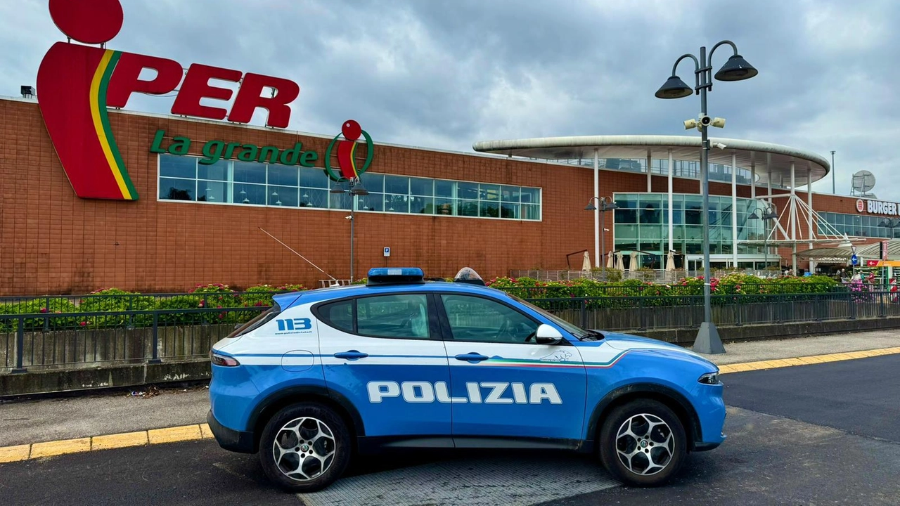 Fuga folle e inseguimento: due peruviani arrestati Fuga folle e inseguimento: due peruviani arrestati