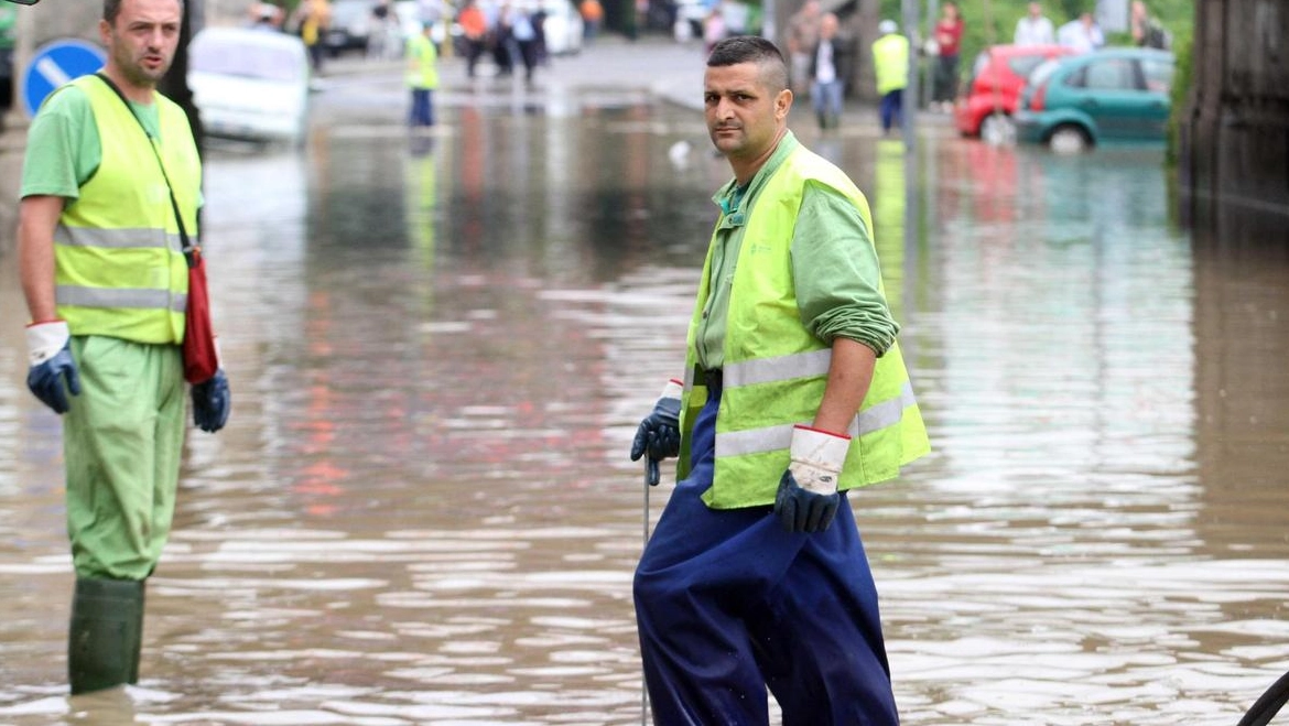 Il Seveso esonda a Lentate: evacuate (ancora) due famiglie che vivono vicino al fiume