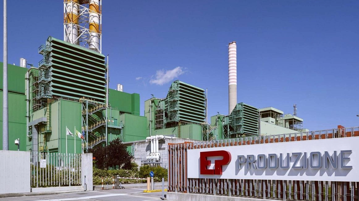 Entro l’anno nel Lodigiano entrerà in esercizio il potenziamento della centrale cui EP Produzione ha destinato il 30 per cento delle risorse, confermandosi quinto produttore nella decarbonizzazione e sicurezza energetica del Paese Entro l’anno nel Lodigiano entrerà in esercizio il potenziamento della centrale cui EP Produzione ha destinato il 30 per cento delle risorse, confermandosi quinto produttore nella decarbonizzazione e sicurezza energetica del Paese