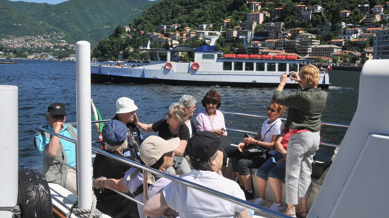 Turisti sul lago di Como Turisti sul lago di Como