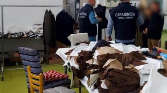 Lavoratori trattati come schiavi. In manette il titolare (occulto) di un’altra fabbrica dormitorio