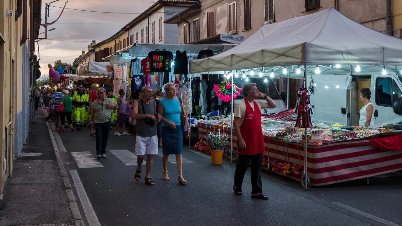 Bancarelle street food e giochi per centinaia di persone che saranno a Cassina per la giornata clou dedicata a San Fermo Bancarelle street food e giochi per centinaia di persone che saranno a Cassina per la giornata clou dedicata a San Fermo