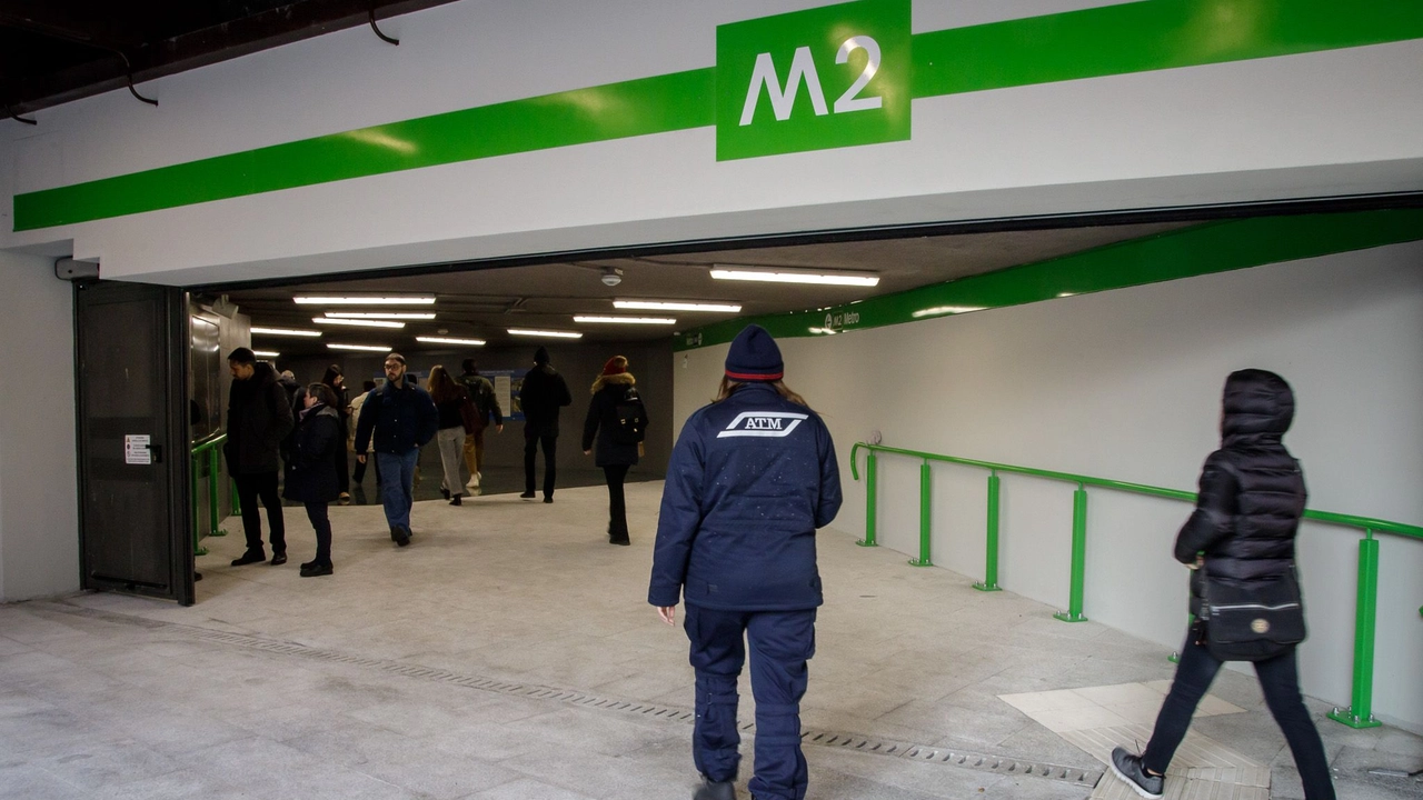 Milanol, aperto il tunnel che a Sant’Ambrogio unisce le stazioni della M2 e della M4 Milanol, aperto il tunnel che a Sant’Ambrogio unisce le stazioni della M2 e della M4