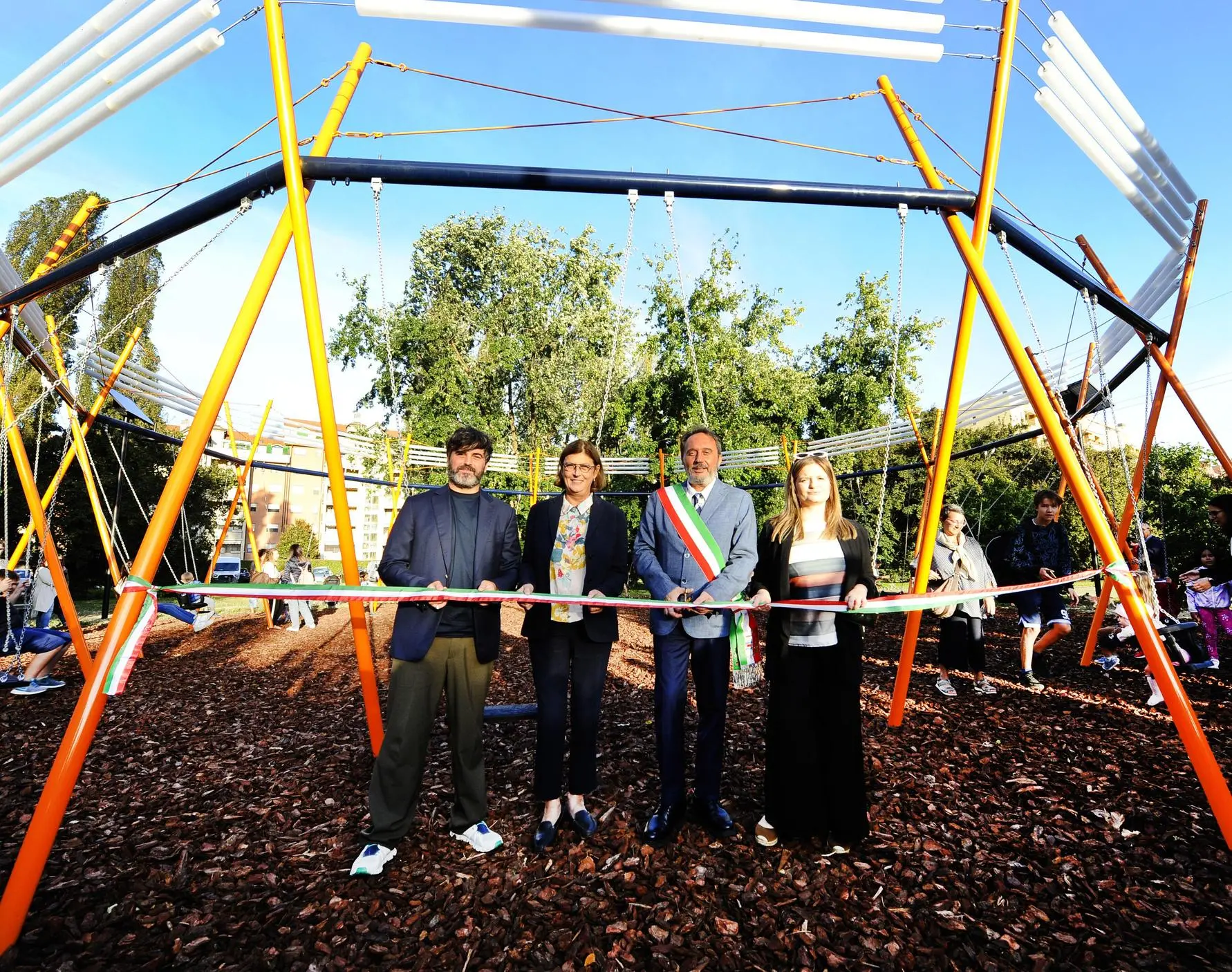 La seconda vita della super altalena nel parco di Passeggiata Rossini
