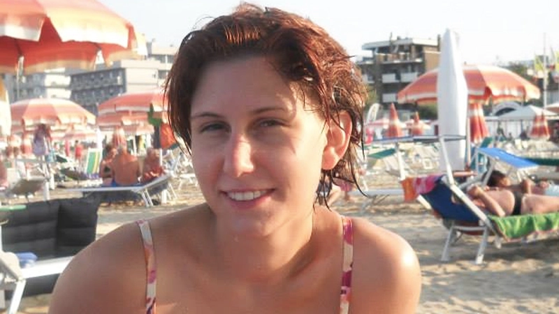 Sharon Verzeni uccisa a coltellate fuori dalla sua casa di Terno d'Isola Sharon Verzeni uccisa a coltellate fuori dalla sua casa di Terno d'Isola