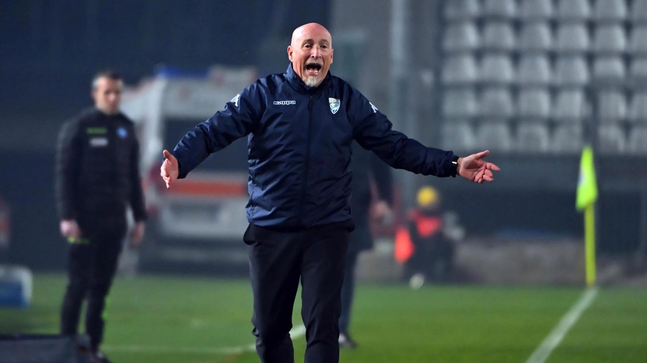Rolando Maran, allenatore del Brescia sconfitto nello scorso turno dal Mantova Rolando Maran, allenatore del Brescia sconfitto nello scorso turno dal Mantova