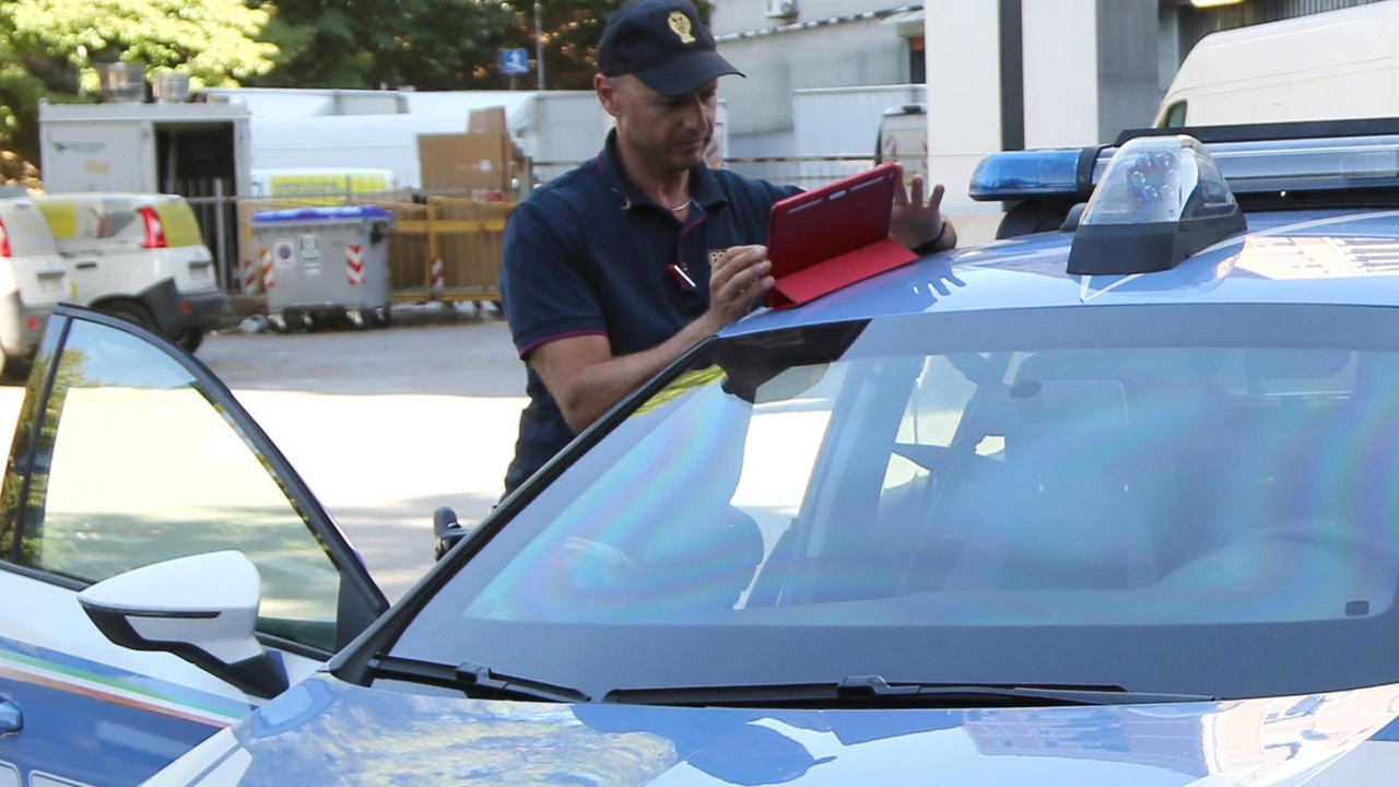 Operazione della polizia nella Casa del Giovane Operazione della polizia nella Casa del Giovane