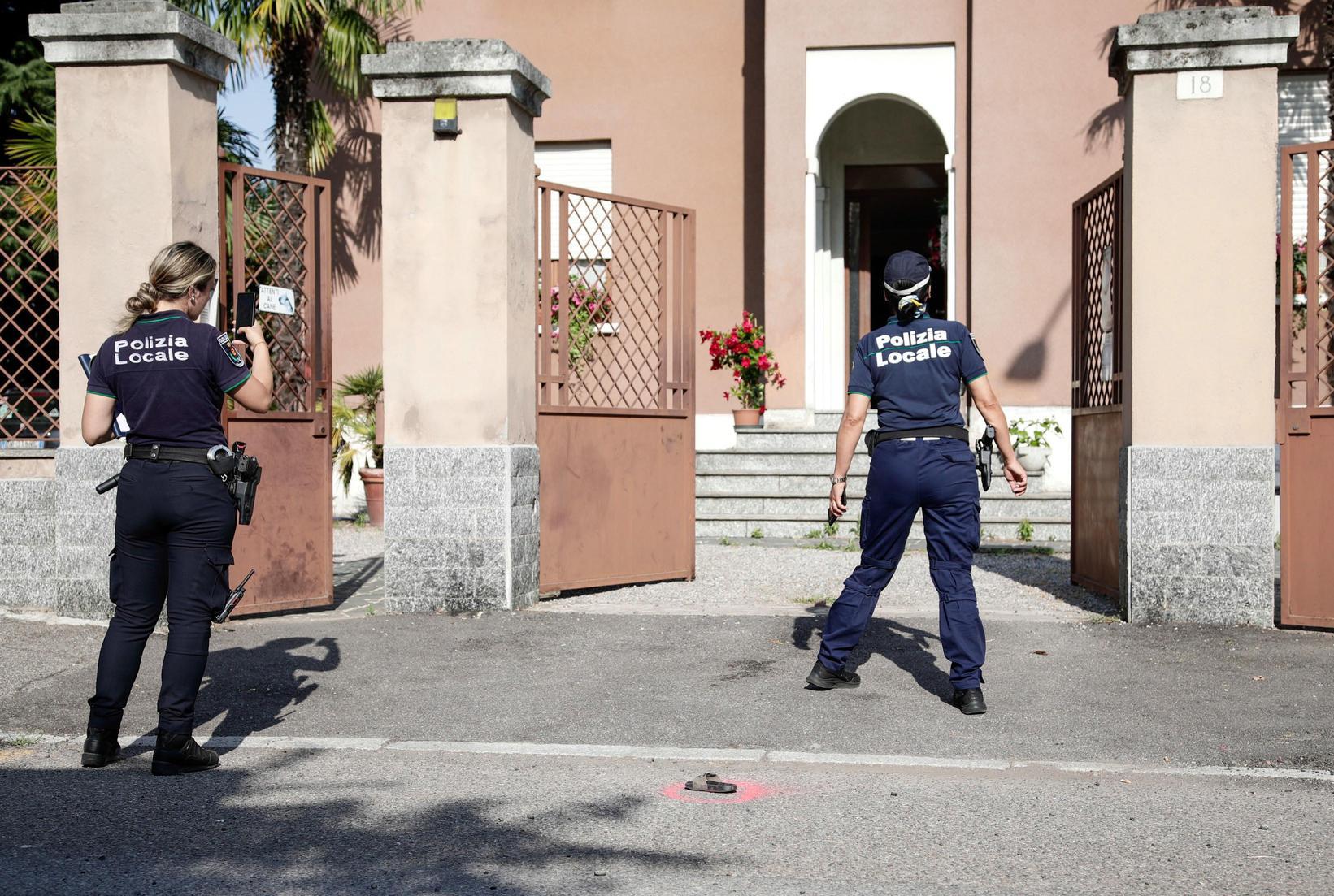 bimbo di 3 anni investito al cancello di casa