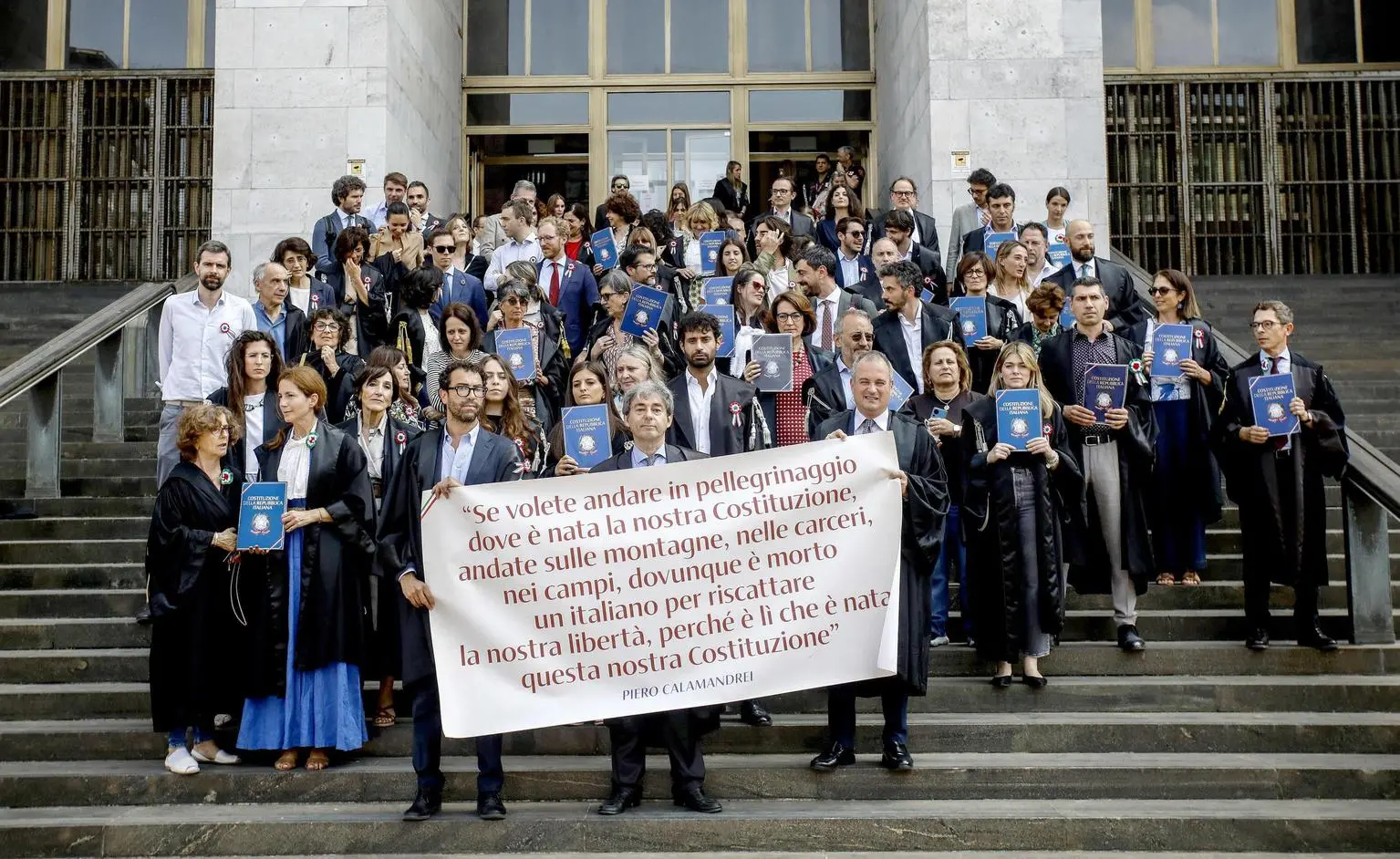 Il sit-in dei magistrati contro la riforma: "Così i cittadini avranno meno tutele"