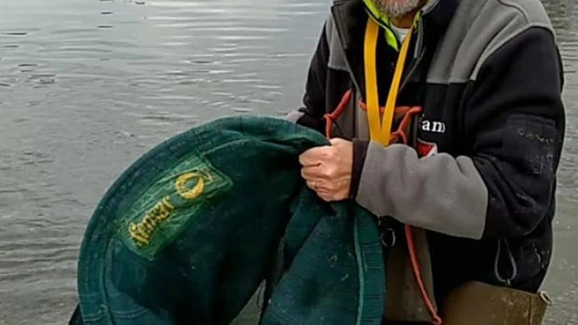 Non è finita qui. Anzi, è solo cominciata. Parola di Stefano Rossato, 60enne esponente della società di pesca sportiva Amo.... Non è finita qui. Anzi, è solo cominciata. Parola di Stefano Rossato, 60enne esponente della società di pesca sportiva Amo....