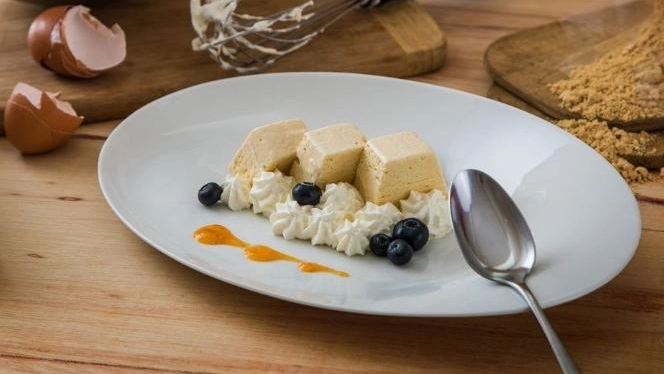 Semifreddo alla farina bóna, il gusto fresco e autentico della montagna