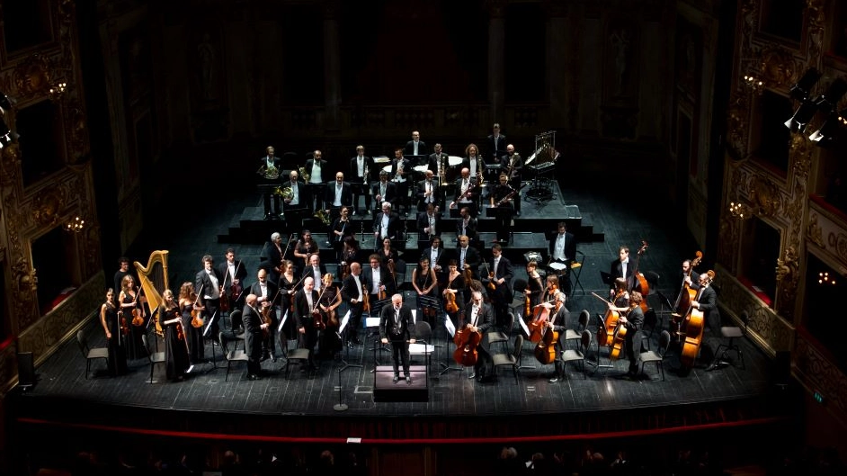L'orchesta Filarmonica Italiana L'orchesta Filarmonica Italiana