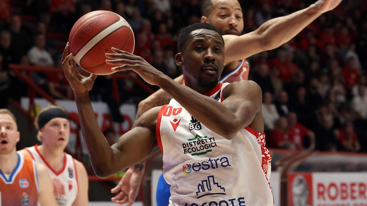 Derby lombardo alle ore 19 in quel del Palaleonessa A2A. Torna in campo la squadra di Peppe Poeta, reduce dalle... Derby lombardo alle ore 19 in quel del Palaleonessa A2A. Torna in campo la squadra di Peppe Poeta, reduce dalle...
