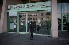 Serata follia da Ilgiorno.it serata di follia all ospedale di lodi devasta i macchinari del pronto soccorso e prende a schiaffi e pugni i carabinieri