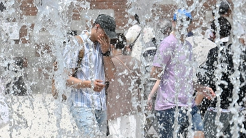 Cresce ancora l’allarme caldo: domenica 21 città da bollino rosso