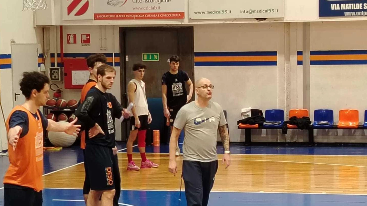 Basket Serie B, l’ottavo ko consecutivo costa il ribaltone in panchina Basket Serie B, l’ottavo ko consecutivo costa il ribaltone in panchina