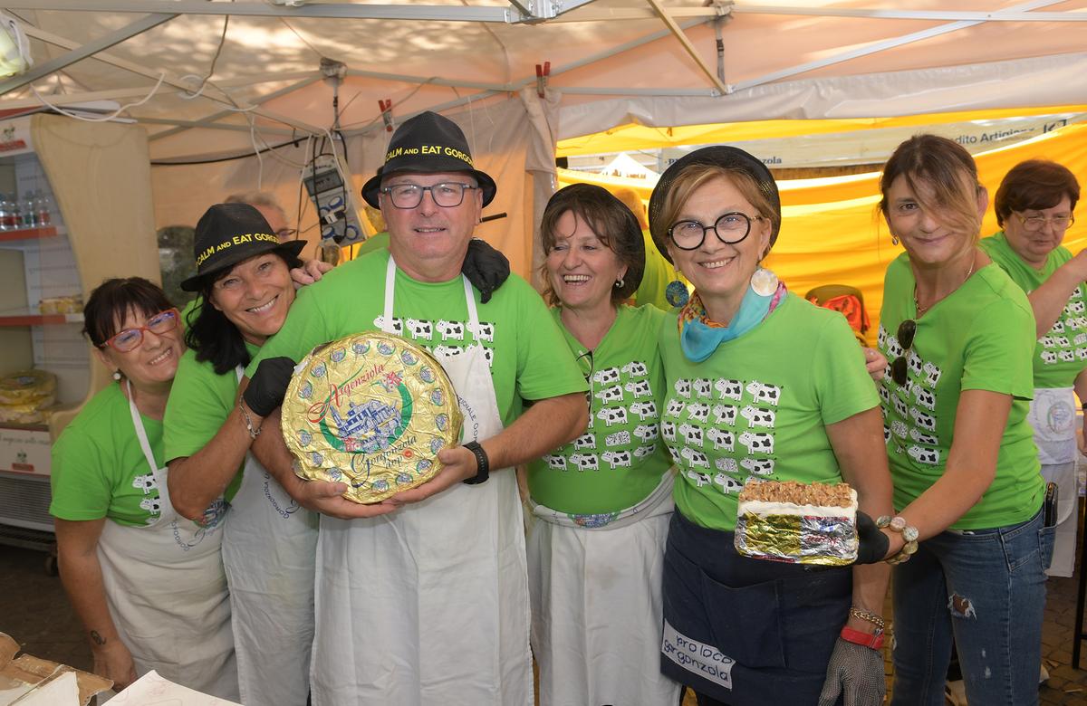 La Sagra del Gorgonzola si prepara a battere ogni record. Marchio di qualità e numerosi eventi collaterali La Sagra del Gorgonzola si prepara a battere ogni record. Marchio di qualità e numerosi eventi collaterali