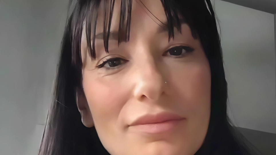 Clorinda Esposito ha una bimba che frequenta la quarta classe della primaria alla scuola Visconti Clorinda Esposito ha una bimba che frequenta la quarta classe della primaria alla scuola Visconti