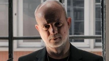 Difficilmente 9 anni fa Fabrizio Paterlini (nella foto) avrebbe potuto immaginare che quell’accenno ai Nirvana messo per affinità sonora...