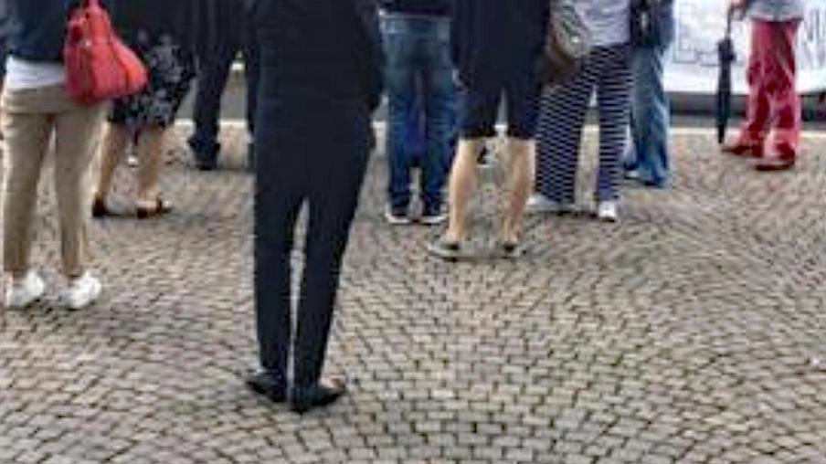Protesta davanti al Palazzo comunale Protesta davanti al Palazzo comunale