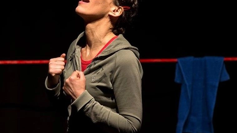Una girandola di equivoci, un testo senza peli sulla lingua e un andamento scenico vivace, per una rappresentazione che...
