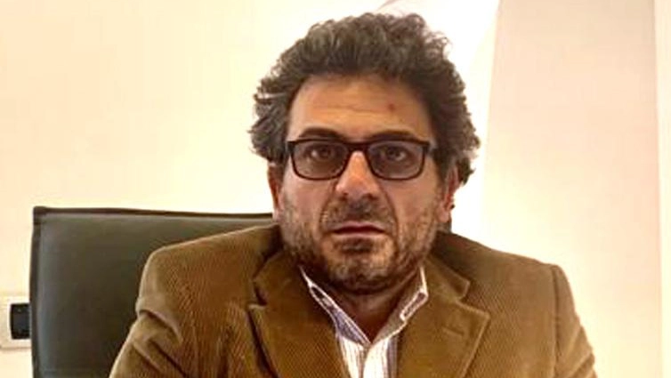 Il direttore Daniele Nappo riflette sull'importanza della scuola come strumento per promuovere la democrazia e l'uguaglianza, sottolineando la necessità di un sistema educativo inclusivo e di alta qualità. Il direttore Daniele Nappo riflette sull'importanza della scuola come strumento per promuovere la democrazia e l'uguaglianza, sottolineando la necessità di un sistema educativo inclusivo e di alta qualità.