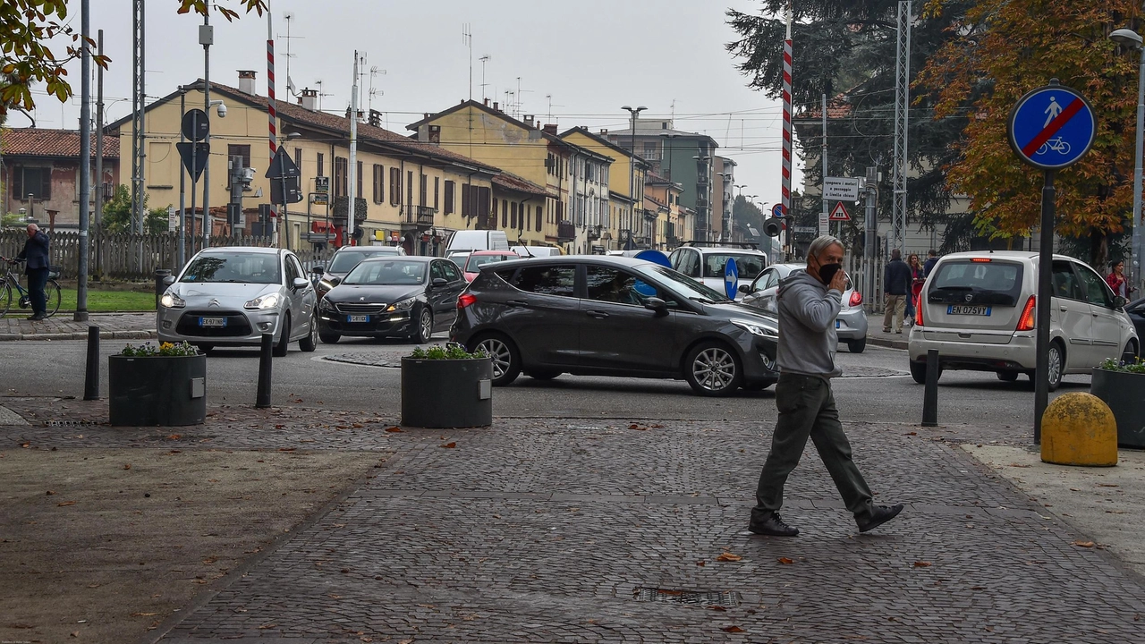 Permetterà a ciclisti e pedoni di evitare il passaggio a livello di viale Mazzini Permetterà a ciclisti e pedoni di evitare il passaggio a livello di viale Mazzini