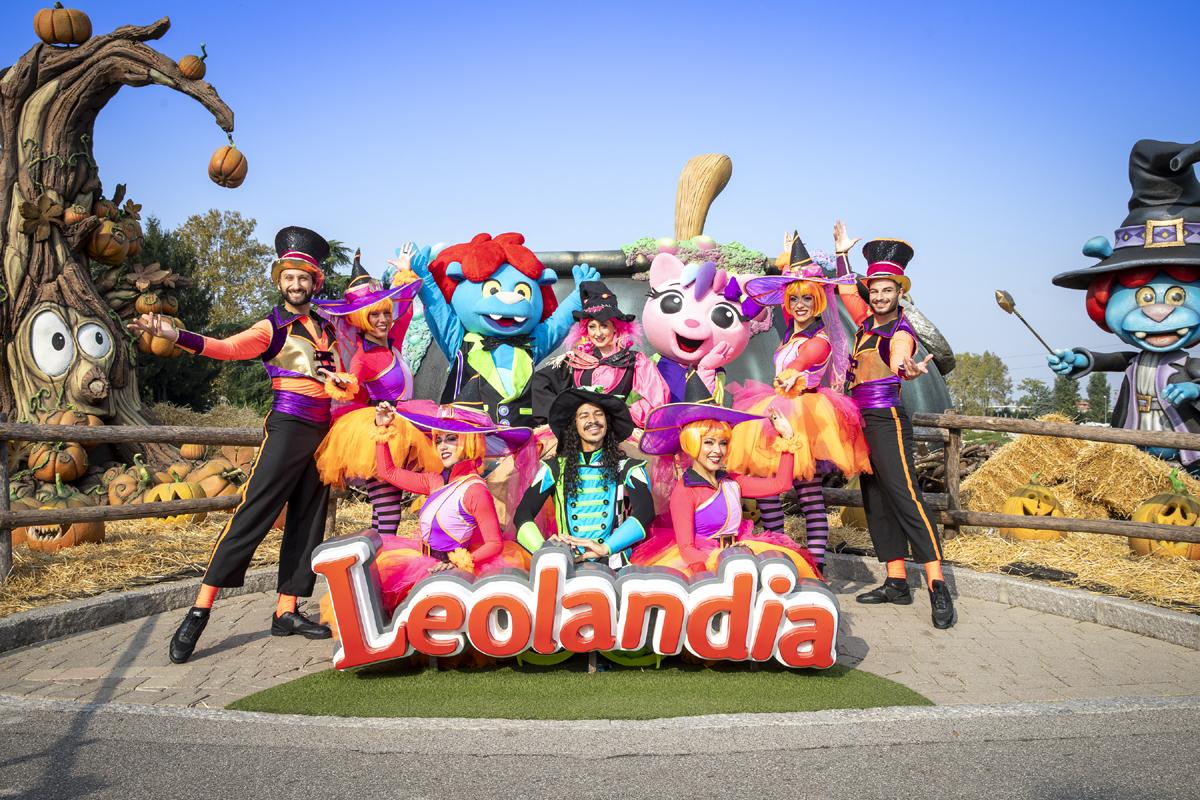 leolandia si trasforma in halleoween animazione spettacoli e giostre a tema