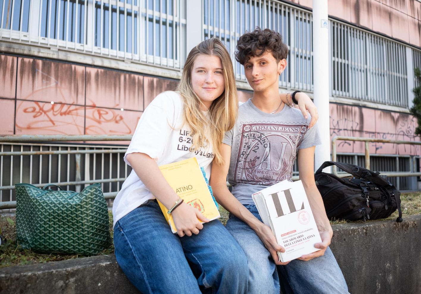 La carica dei 12 dell’Omero: "Noi, controcorrente: non vogliamo essere i soli" La carica dei 12 dell’Omero: "Noi, controcorrente: non vogliamo essere i soli"