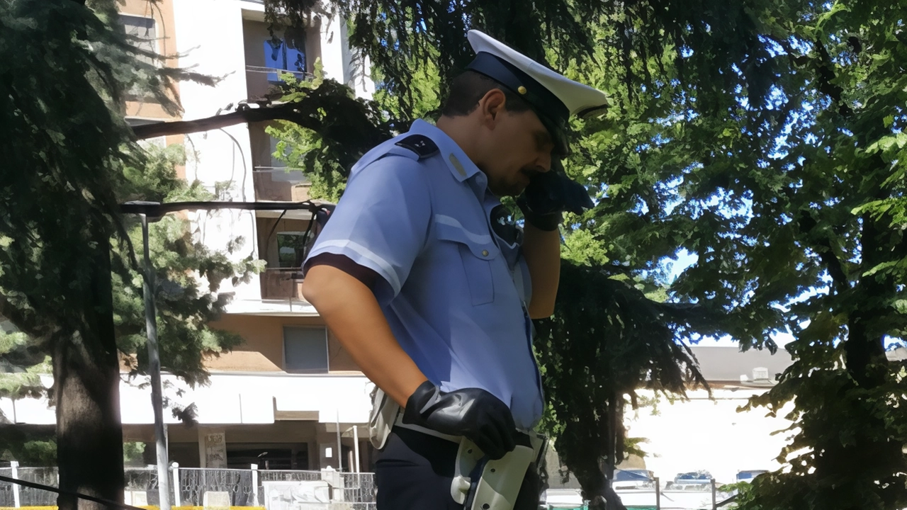 Aveva una bici rubata e si è ritrovato inseguito da una vigilessa. Proprio a bordo di quella bici. Funambolica operazione... Aveva una bici rubata e si è ritrovato inseguito da una vigilessa. Proprio a bordo di quella bici. Funambolica operazione...
