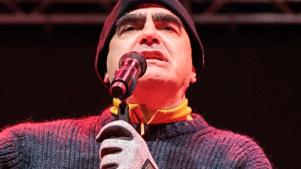 Venticinque anni sotto "La Tenda". Si festeggia oggi all’oratorio San Carlo, il 25esimo anniversario dell’ associazione, ospite il cantante... Venticinque anni sotto "La Tenda". Si festeggia oggi all’oratorio San Carlo, il 25esimo anniversario dell’ associazione, ospite il cantante...
