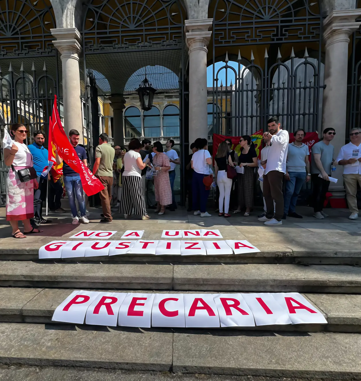 I settanta precari della Giustizia: "Ora stabilizzate i nostri contratti"