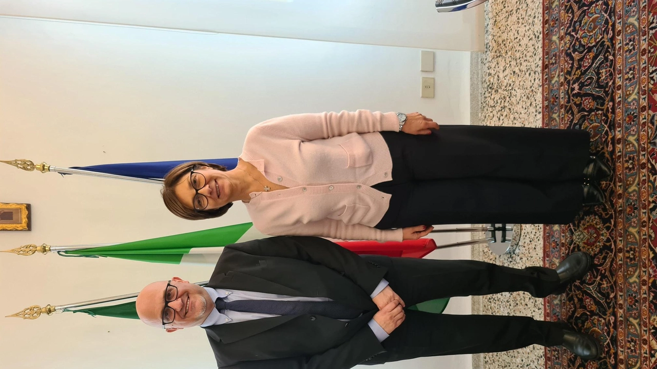 Il direttore generale del San Matteo Vincenzo Petronella il direttore amministrativo Teresa Foini (Torres) Il direttore generale del San Matteo Vincenzo Petronella il direttore amministrativo Teresa Foini (Torres)