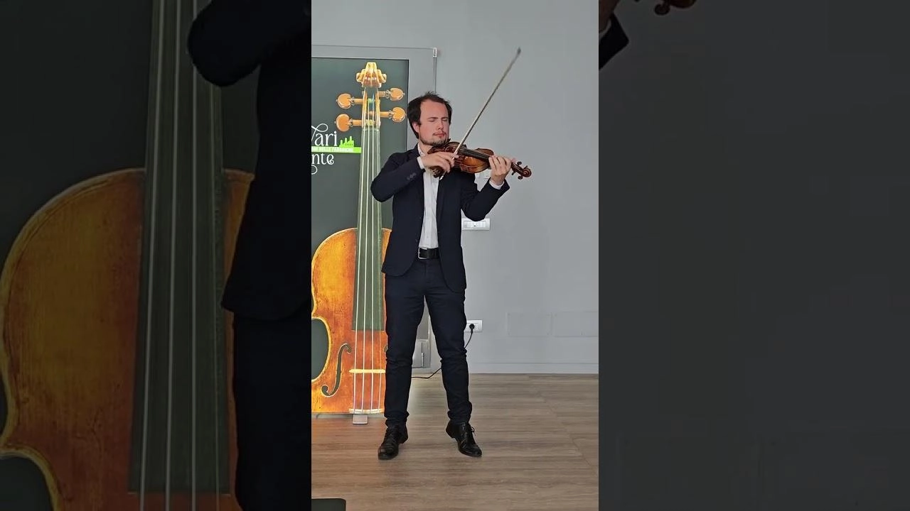 La quarta tappa del progetto "Uno Stradivari per la gente - suoni nelle fabbriche" arriva a Castano Primo il 5 ottobre. L'orchestra dell'Accademia concertante d'archi di Milano eseguirà "Le quattro stagioni portene" di Piazzolla nella CMG. Un'iniziativa che porta la bellezza della musica nei luoghi di lavoro grazie alla sensibilità delle aziende coinvolte. La quarta tappa del progetto "Uno Stradivari per la gente - suoni nelle fabbriche" arriva a Castano Primo il 5 ottobre. L'orchestra dell'Accademia concertante d'archi di Milano eseguirà "Le quattro stagioni portene" di Piazzolla nella CMG. Un'iniziativa che porta la bellezza della musica nei luoghi di lavoro grazie alla sensibilità delle aziende coinvolte.