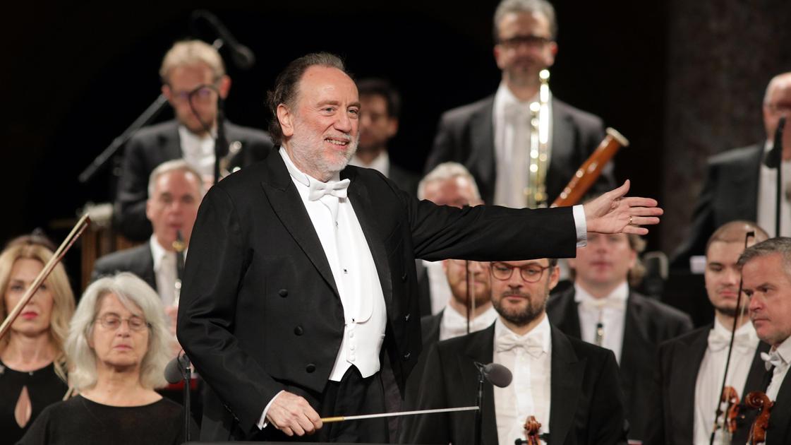 Concerto per Milano: la Filarmonica della Scala in piazza Duomo con un tributo al cinema Concerto per Milano: la Filarmonica della Scala in piazza Duomo con un tributo al cinema