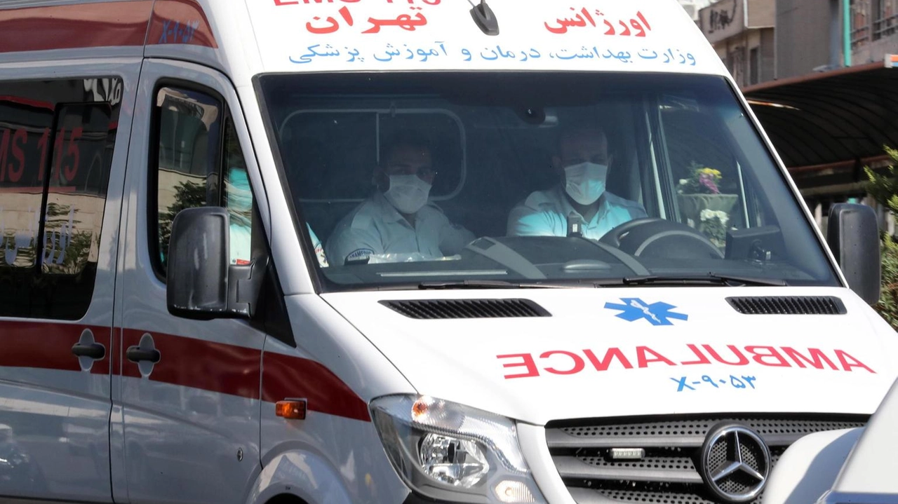 Morti l'autista, il paziente e l'accompagnatore Morti l'autista, il paziente e l'accompagnatore