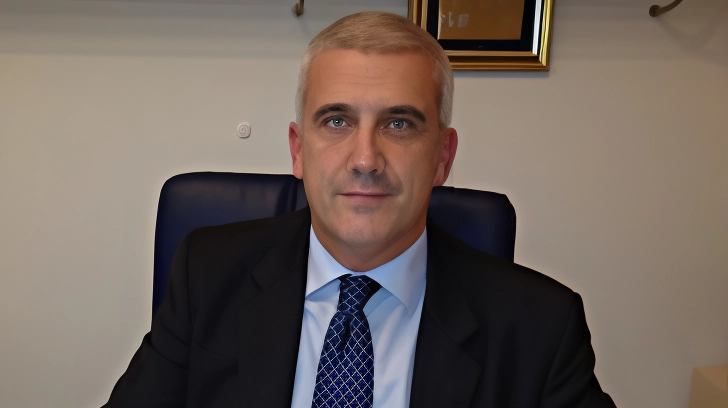 Appello del direttore generale dell'Asst Spedali Civili di Brescia ai giovani medici: specializzarsi in medicina di emergenza e urgenza, una vocazione necessaria per fronteggiare la carenza di personale nei Pronto soccorso. Fondazione Spedali Civili investe in simulazioni per formare nuovi professionisti. Appello del direttore generale dell'Asst Spedali Civili di Brescia ai giovani medici: specializzarsi in medicina di emergenza e urgenza, una vocazione necessaria per fronteggiare la carenza di personale nei Pronto soccorso. Fondazione Spedali Civili investe in simulazioni per formare nuovi professionisti.
